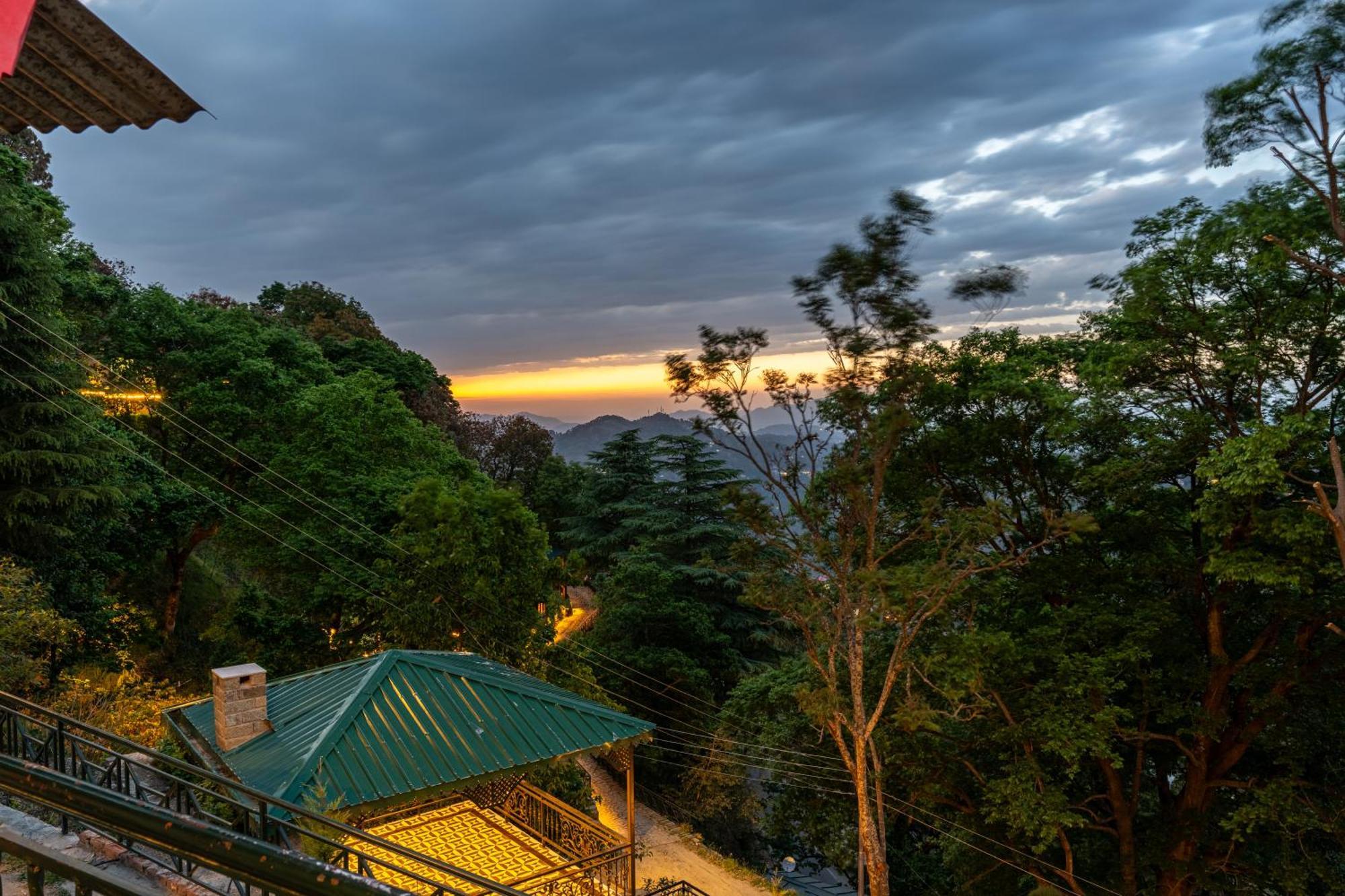 Saffronstays Kashi Villa Касаули Екстериор снимка